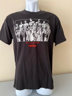 DC Comics Black Short Sleeve Tee with Justice League Graphic Jim Lee